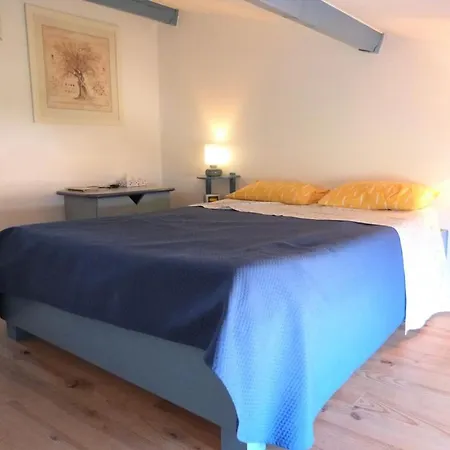 Gasbuss - Golfe De St-tropez - En Duplex Avec Piscine Et Acces Direct A La Apartamento *