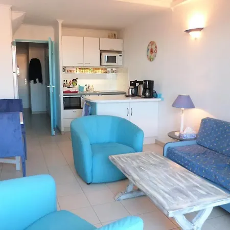 Gasbuss - Golfe De St-tropez - En Duplex Avec Piscine Et Acces Direct A La Apartamento